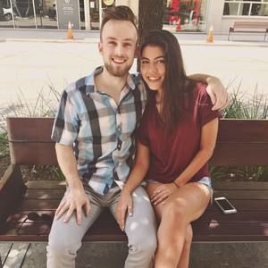 Meet your Posher, Kayla